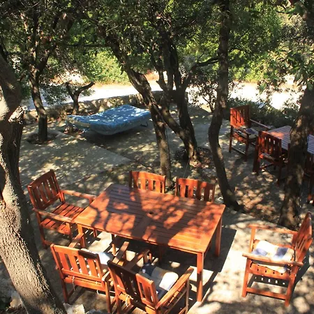 Twin Lucica 990c Pensión 2*