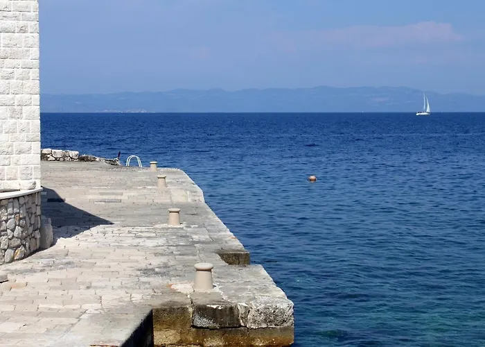 Twin Lucica 990c Pensjonat 2*