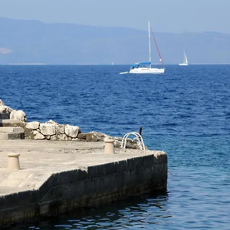 Twin Lucica 990c בית הארחה Lastovo